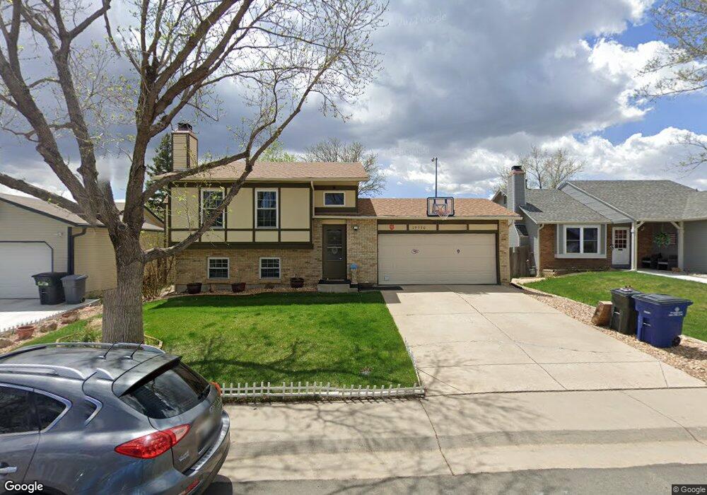 19530 E Purdue Cir, Aurora, CO 80013 - photo 1