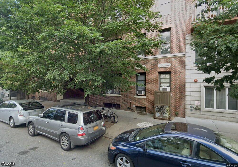 25-52 38th St unit 1B, Queens, NY 11103 - photo 1