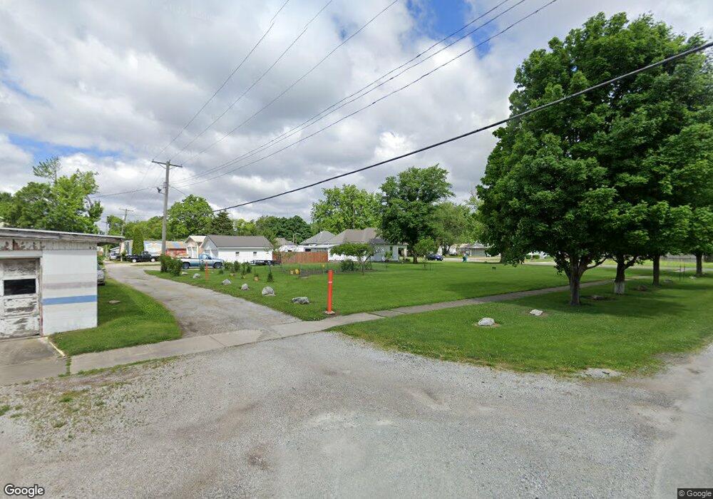 1009 Piatt Ave, Mattoon, IL 61938 - photo 1