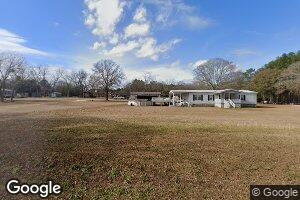 312 NE Railroad Ave, Lyons, GA 30436