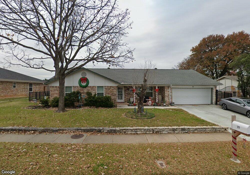 211 Carolyn Dr, Hurst, TX 76054 - photo 1