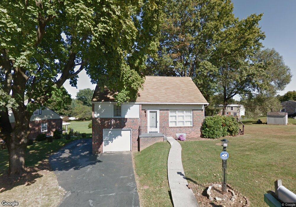 4705 Hillside Rd, Reading, PA 19606 - photo 1