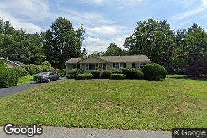 46 Kensington Dr, Chelmsford, MA 01824