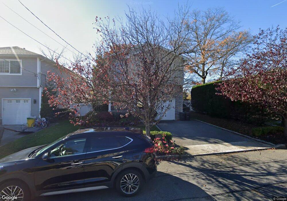 93 Catlin Place, Hewlett, NY 11557 - photo 1