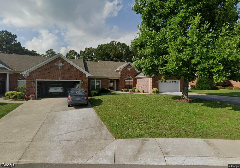 136 Magnolia Glen Cir, Manchester, TN 37355 - photo 1