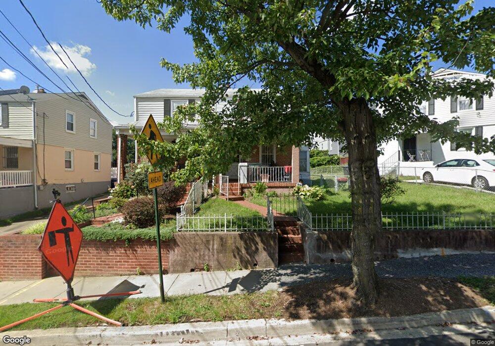 846 Division Ave NE, Washington, DC 20019 - photo 1