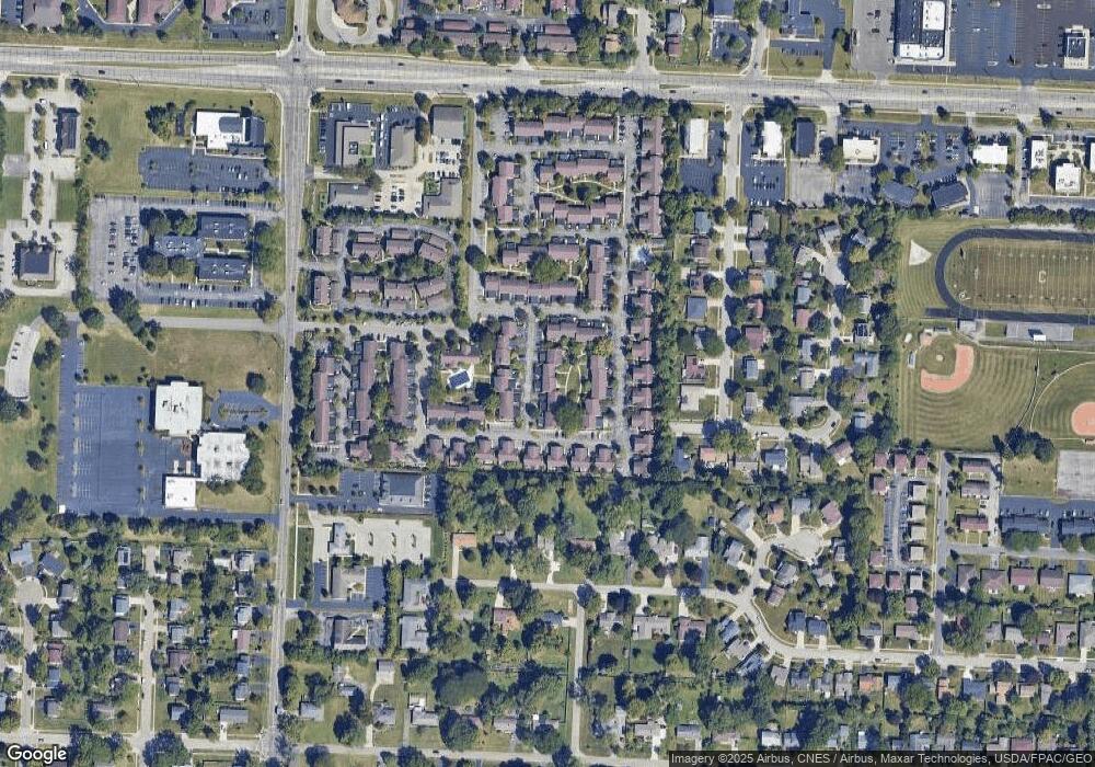 5106 Sansom Ct, Columbus, OH 43220 - photo 1