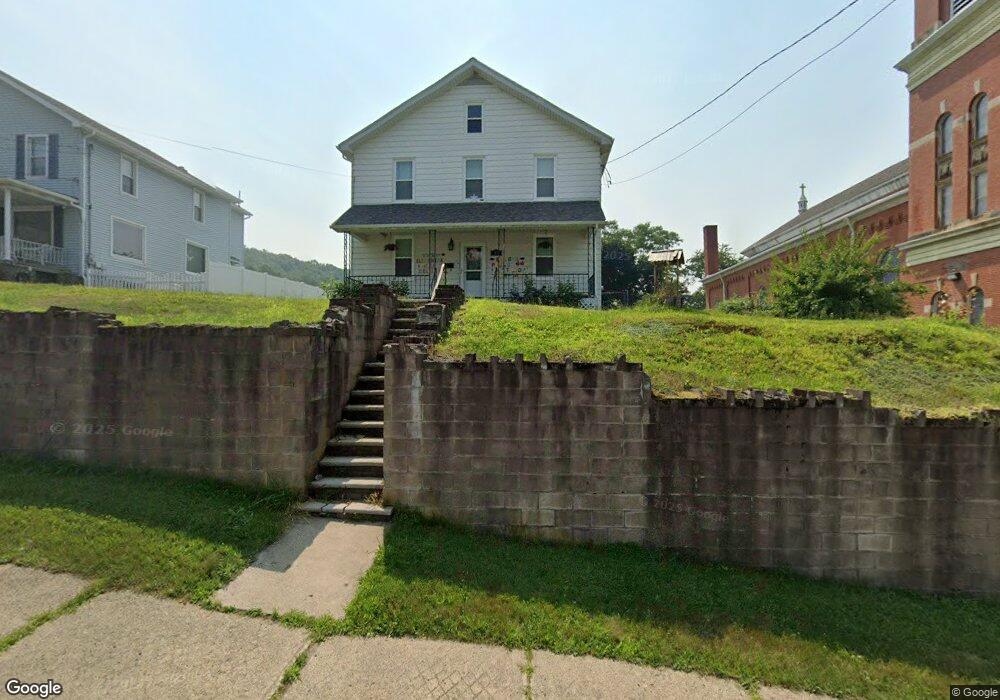 17 S Market St, Glen Lyon, PA 18617 - photo 1