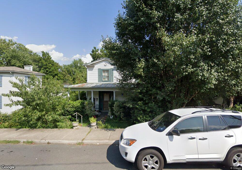 320 7 1/2 St SW, Charlottesville, VA 22903 - photo 1