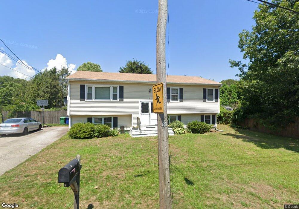 91 Woguagonet Ave, Warwick, RI 02889 - photo 1