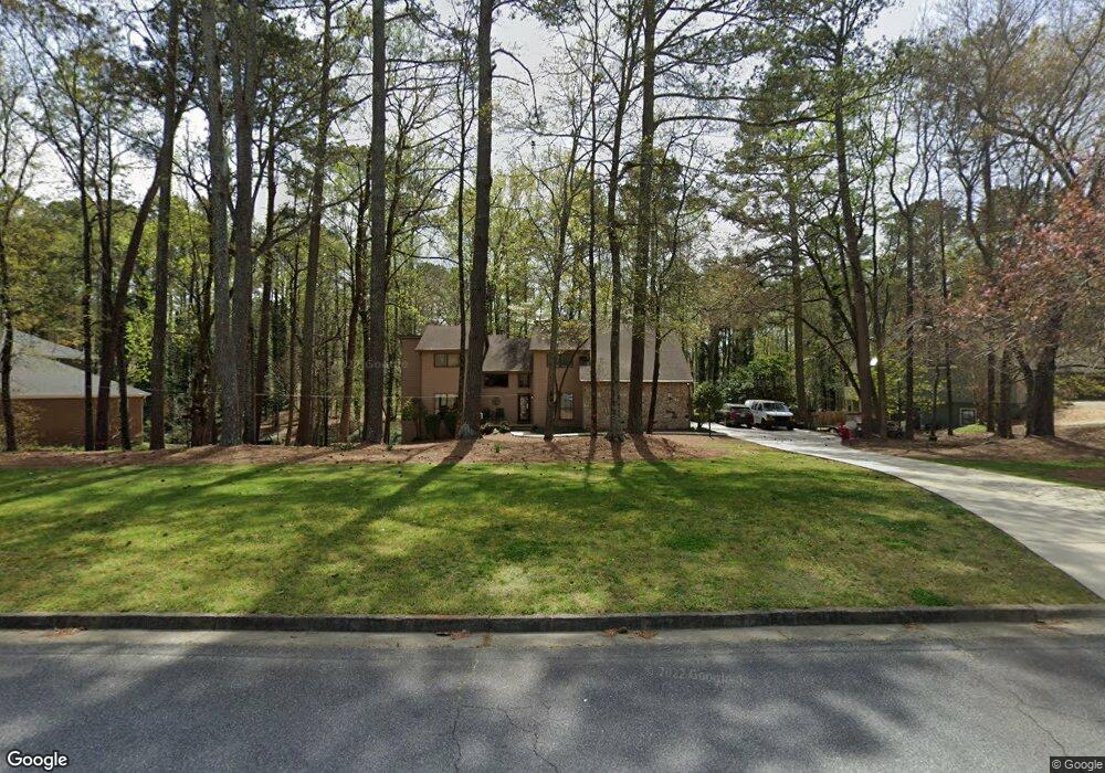 2810 Roxburgh Dr, Roswell, GA 30076 - photo 1