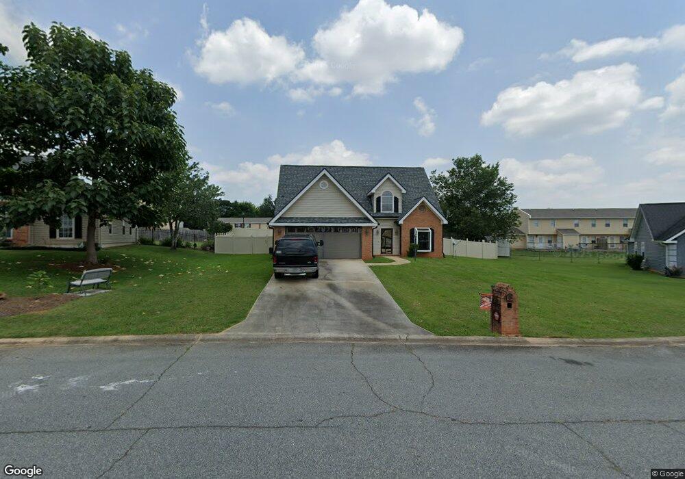 117 Blue Jay Way, Warner Robins, GA 31088 - photo 1