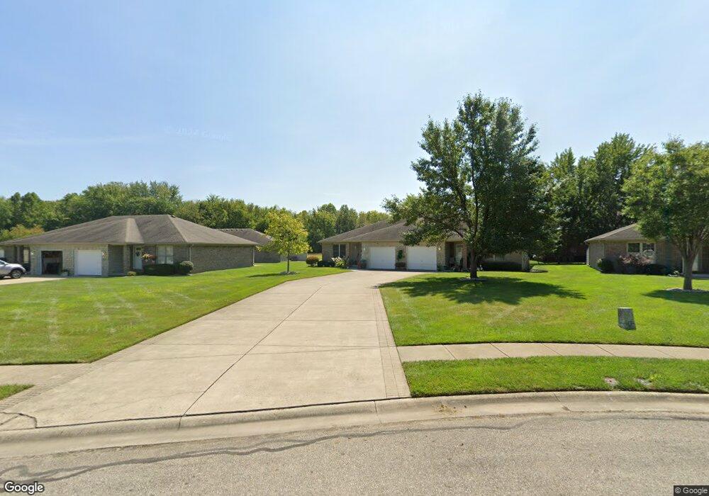 5121 Memphis Ct, Columbus, IN 47203 - photo 1