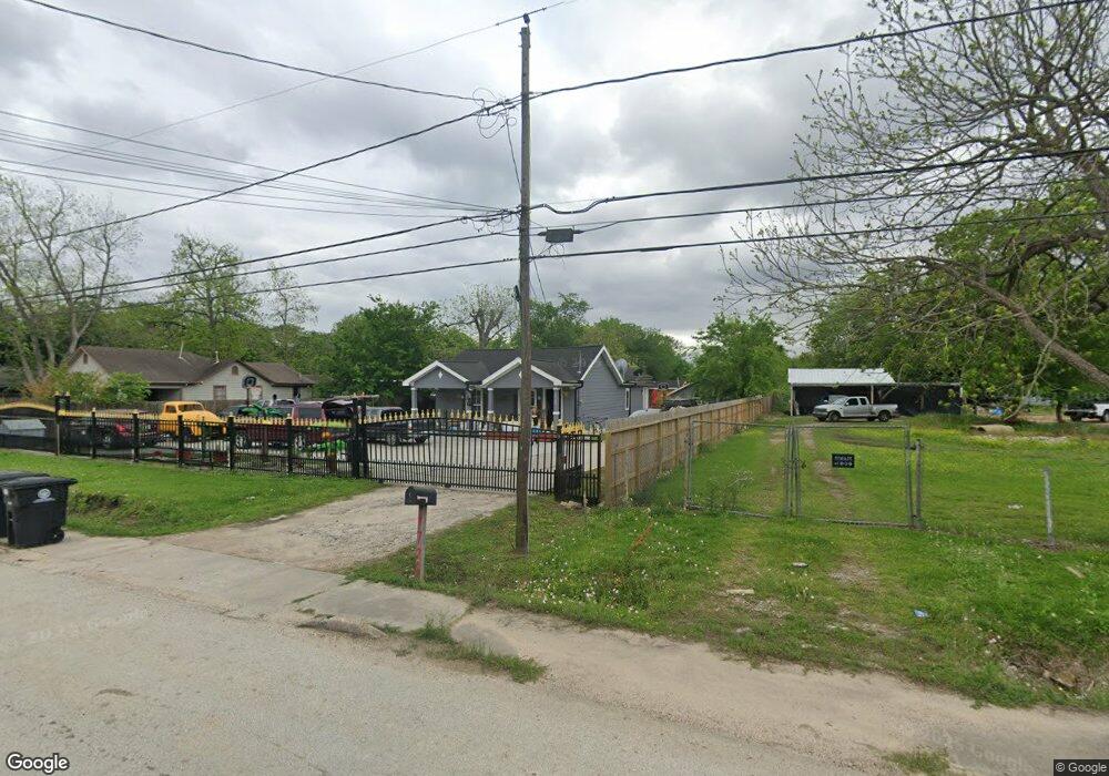 1726 Skinner Rd, Houston, TX 77093 - photo 1