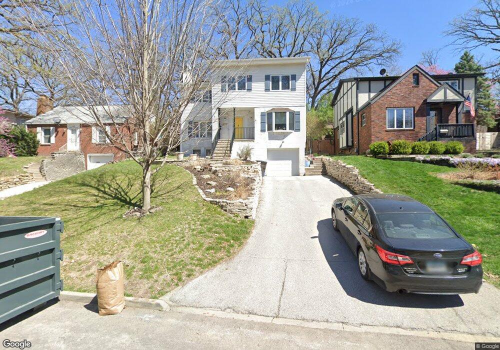 1515 41st Place, Des Moines, IA 50311 - photo 1