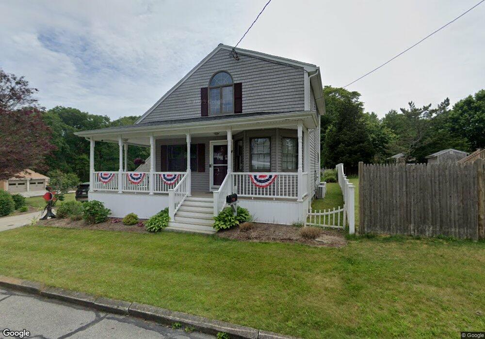 4 Bartlett St, North Dartmouth, MA 02747 - photo 1