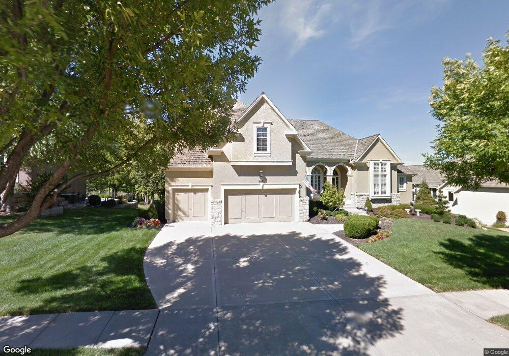 20202 W 93rd St, Lenexa, KS 66220 - photo 1