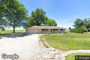 45 Dorosell Rd, Raymond, IL 62560
