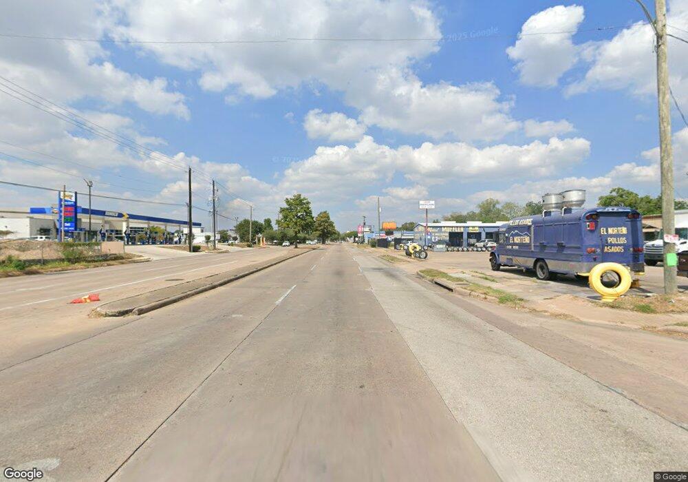 8400 N Houston Rosslyn Rd, Houston, TX 77088 - photo 1