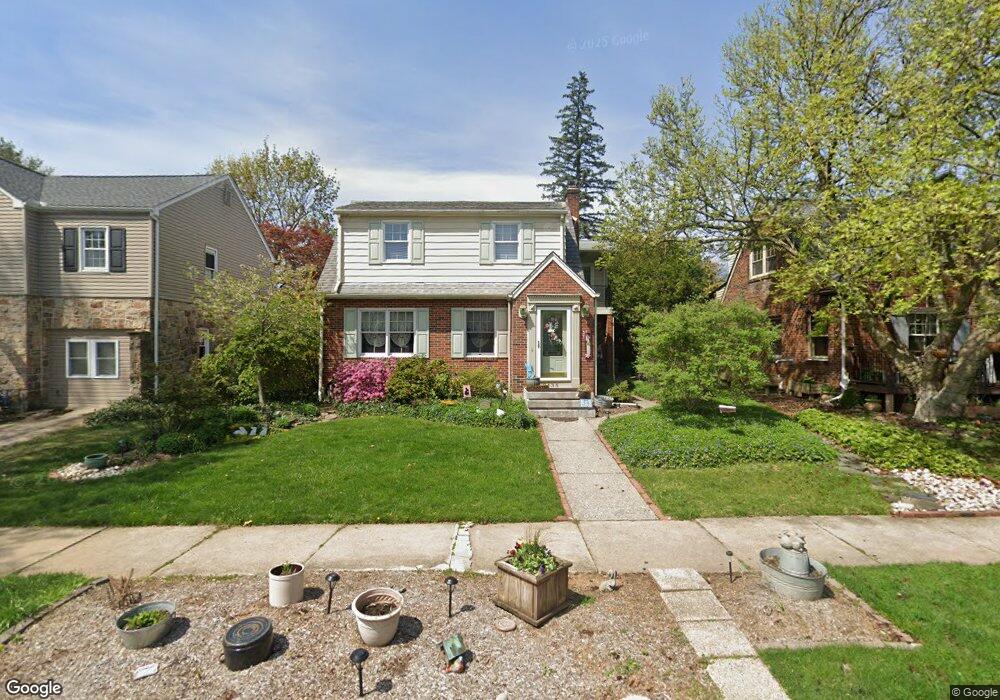 2433 W Washington St unit 2437, Allentown, PA 18104 - photo 1