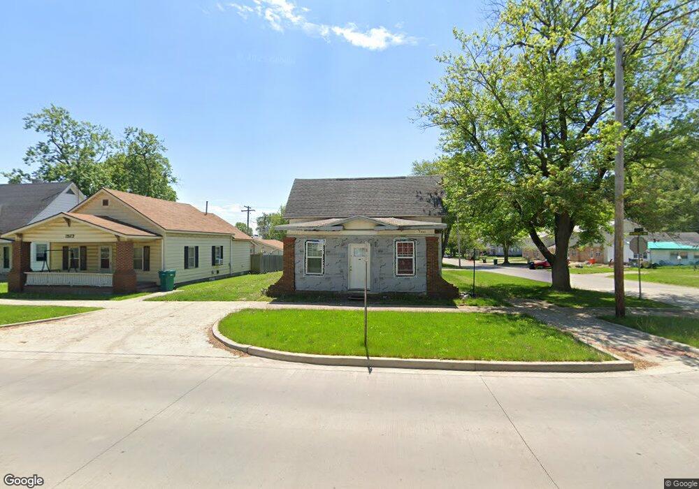 1521 Marshall Ave, Mattoon, IL 61938 - photo 1