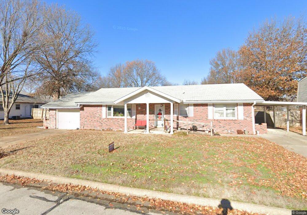 2721 Wilson Ave, Parsons, KS 67357 - photo 1