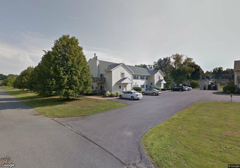 406 Cambridge Manor Dr, Schenectady, NY 12302 - photo 1