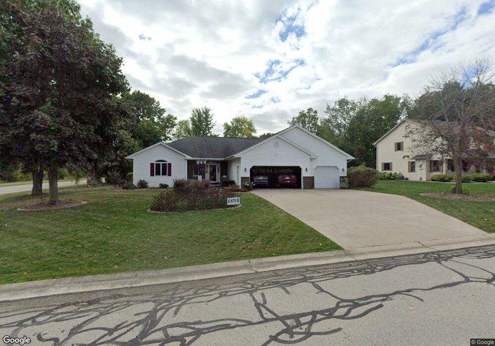 W5907 Blazing Star Dr, Appleton, WI 54915 - photo 1