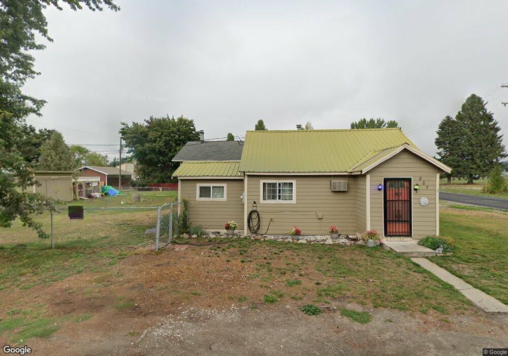 807 N 2nd St W, Chewelah, WA 99109 - photo 1
