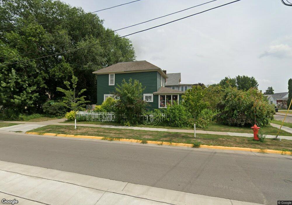 878 W 7th St, Winona, MN 55987 - photo 1