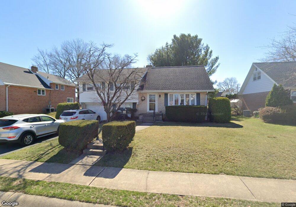 1106 Whitfield Blvd, Reading, PA 19609 - photo 1