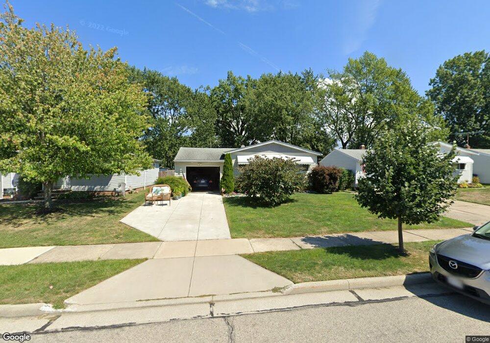 1815 Eldon Dr, Wickliffe, OH 44092 - photo 1