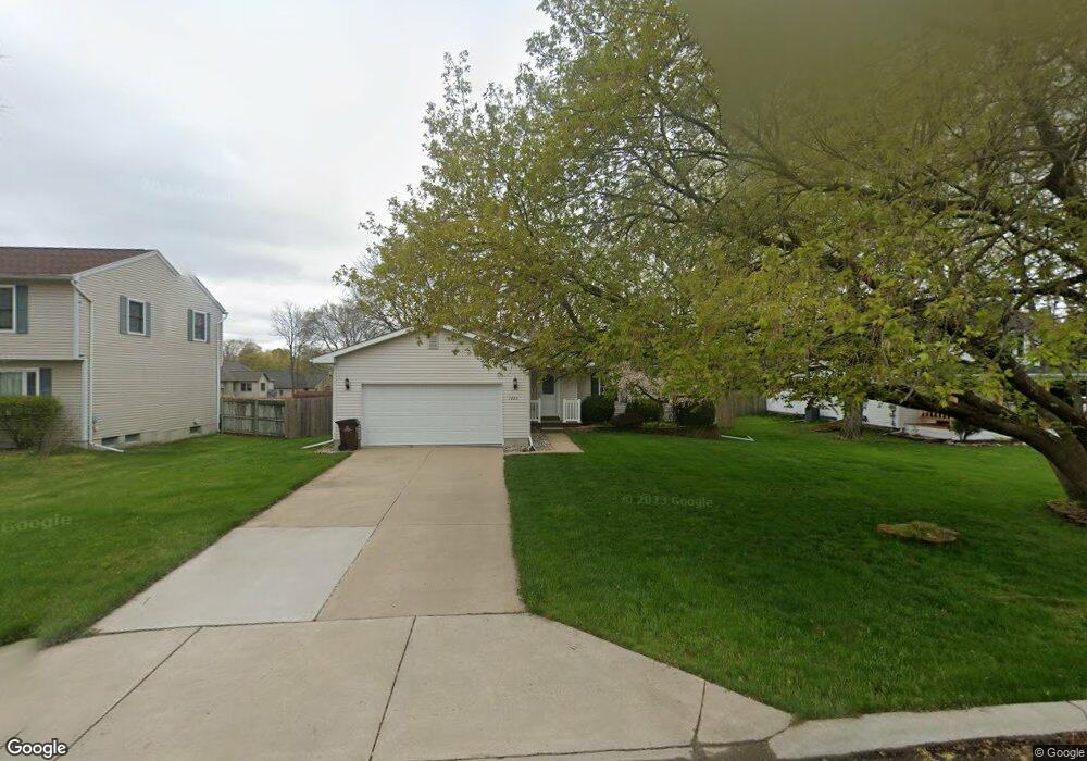 1725 N Willow Hwy, Lansing, MI 48917 - photo 1