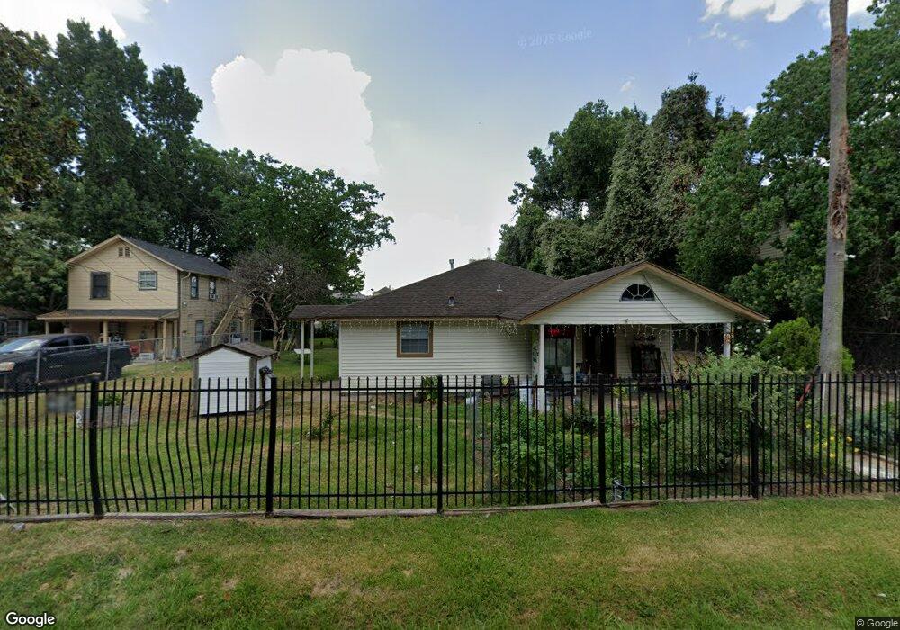 516 Sikes St, Houston, TX 77018 - photo 1