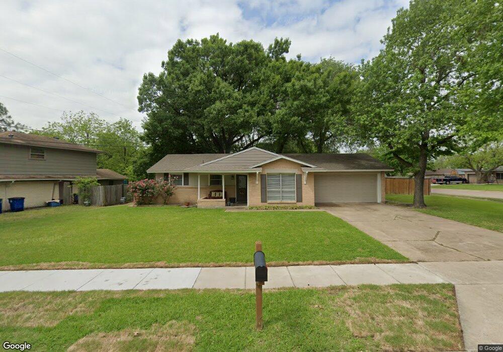 2511 Woodlawn Dr, Ennis, TX 75119 - photo 1
