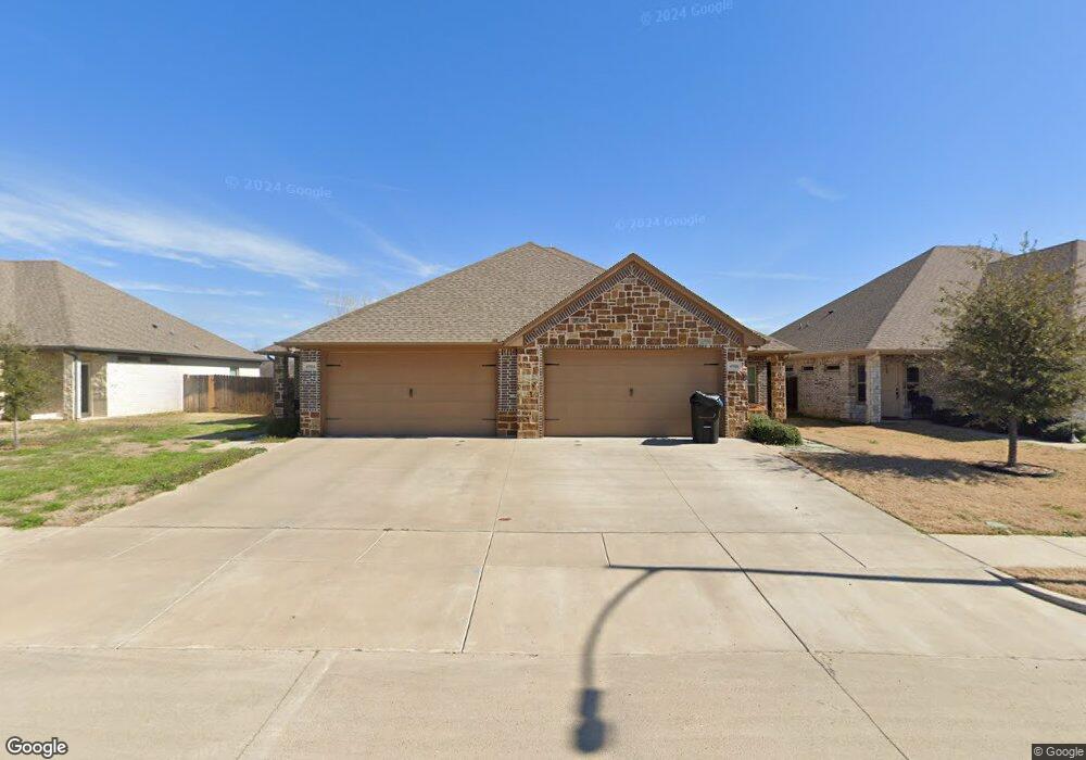 4904 Opal Ct, Granbury, TX 76049 - photo 1