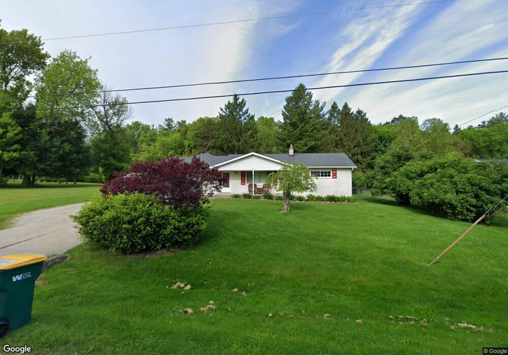 420 River Bend Dr, Flushing, MI 48433 - photo 1