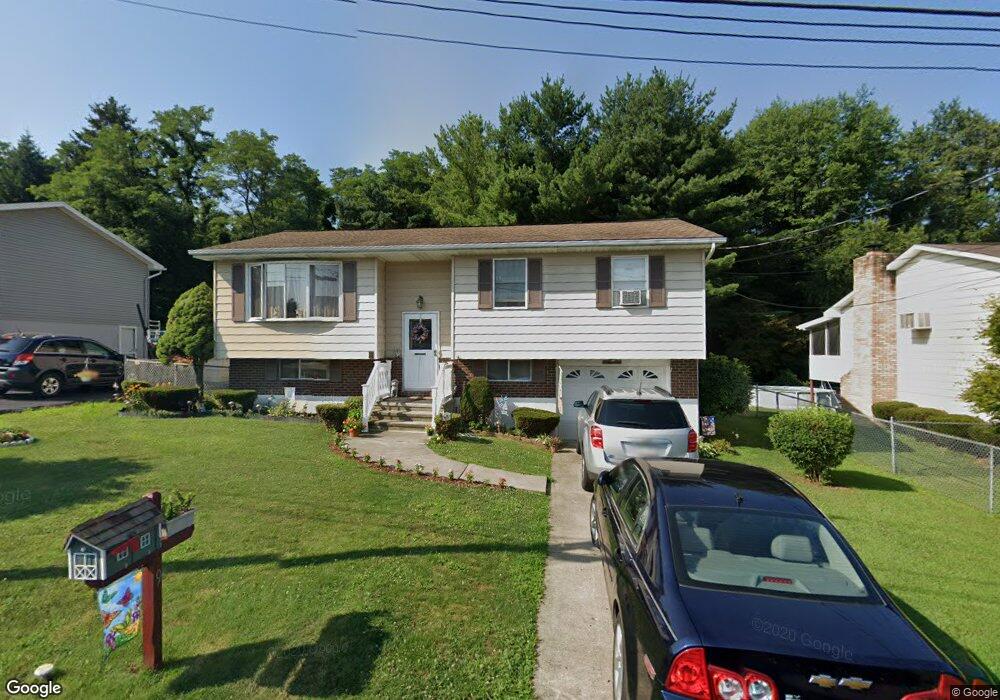 9 Highland Dr, Hanover Township, PA 18706 - photo 1