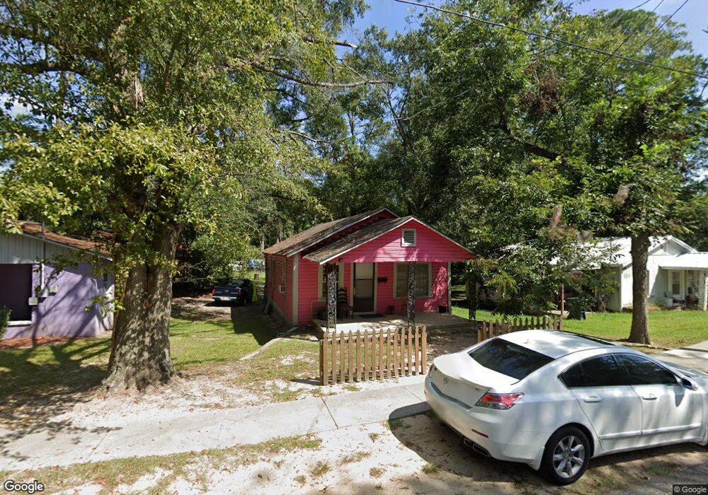 803 Bryan St E, Douglas, GA 31533 - photo 1