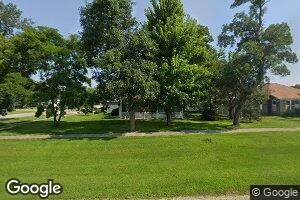 210 W 5th St, White, SD 57276
