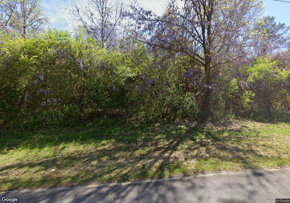 882 Wells Rd, Carnesville, GA 30521 - photo 1