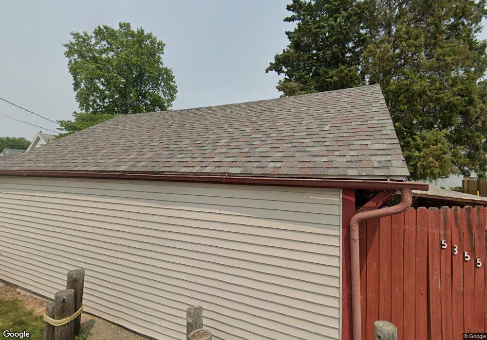 5355 Edgewater Dr, Toledo, OH 43611 - photo 1