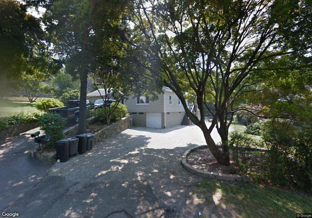 81 Benedict St, Norwalk, CT 06850 - photo 1