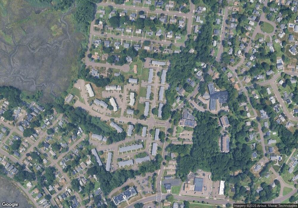 20 Carriage Path N unit 20, Milford, CT 06460 - photo 1