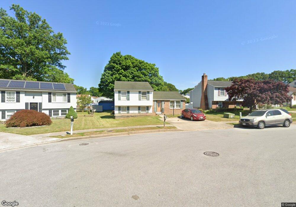 21 Woodmans Ct, Essex, MD 21221 - photo 1