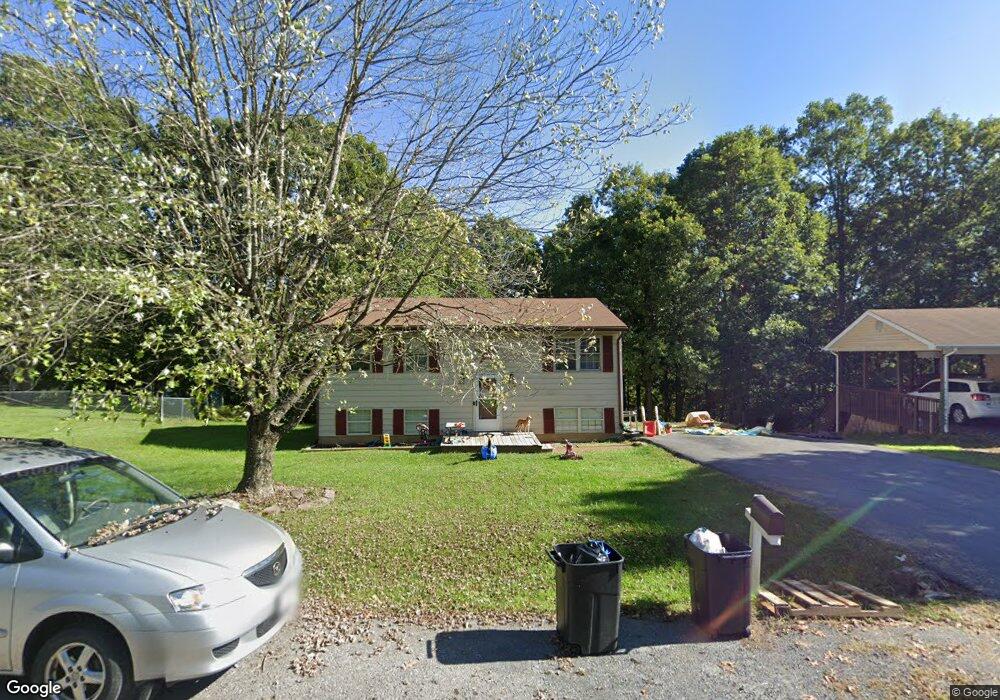 124 Falcon Ridge Rd, Clifton Forge, VA 24422 - photo 1