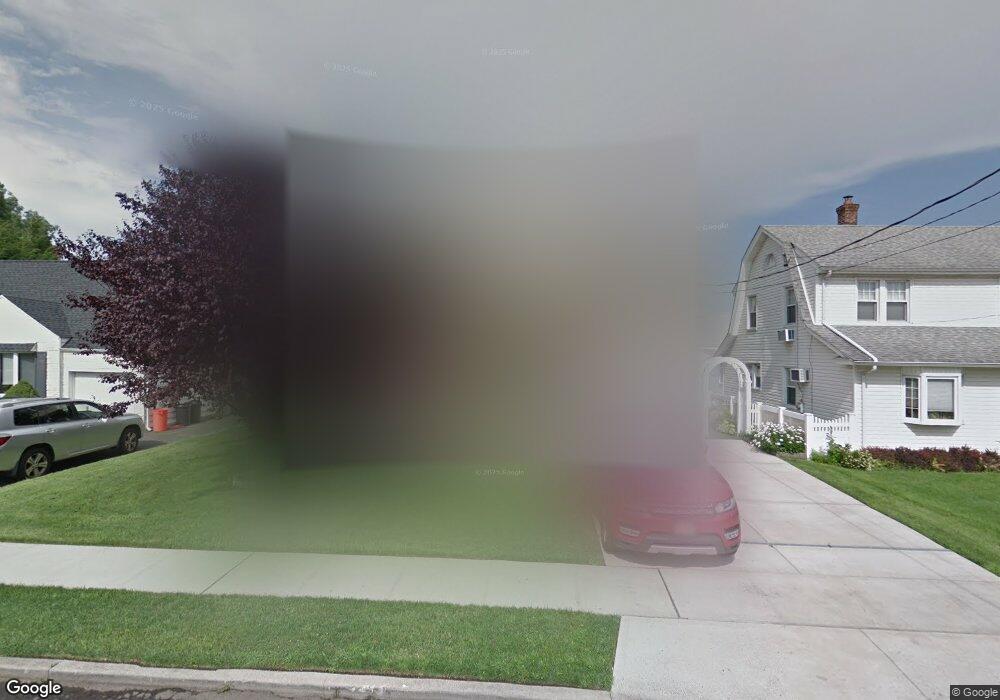 244 Beebe Rd, Mineola, NY 11501 - photo 1