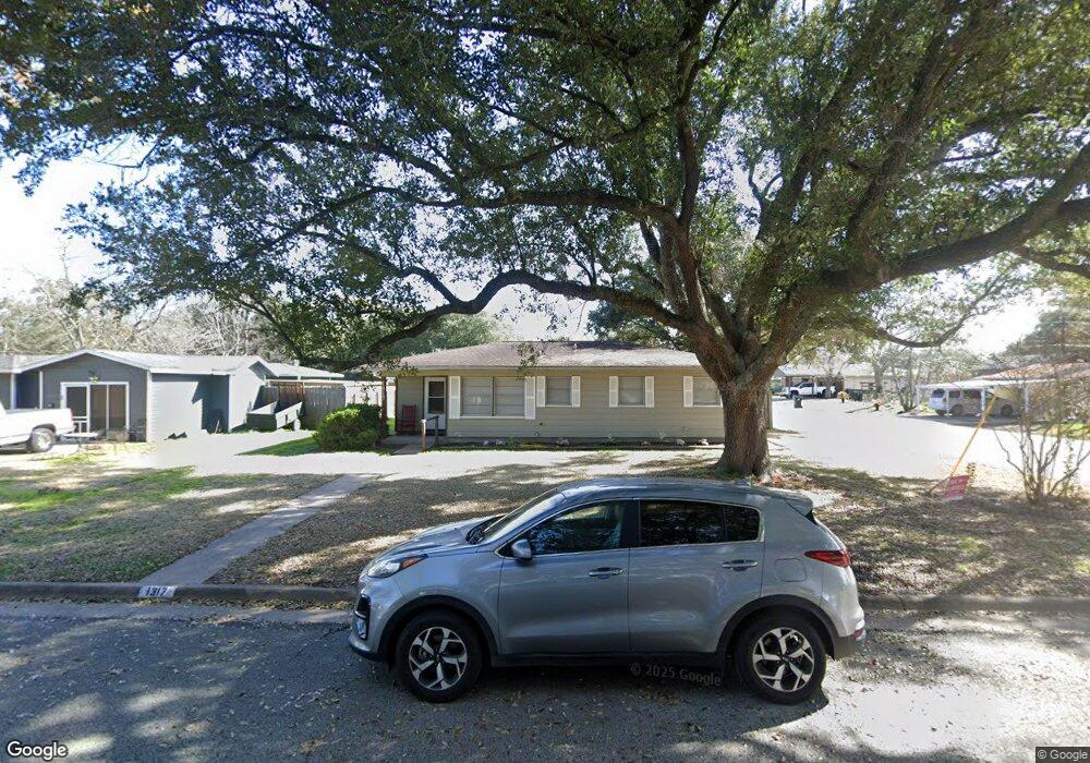 1317 Frost St, Rosenberg, TX 77471 - photo 1