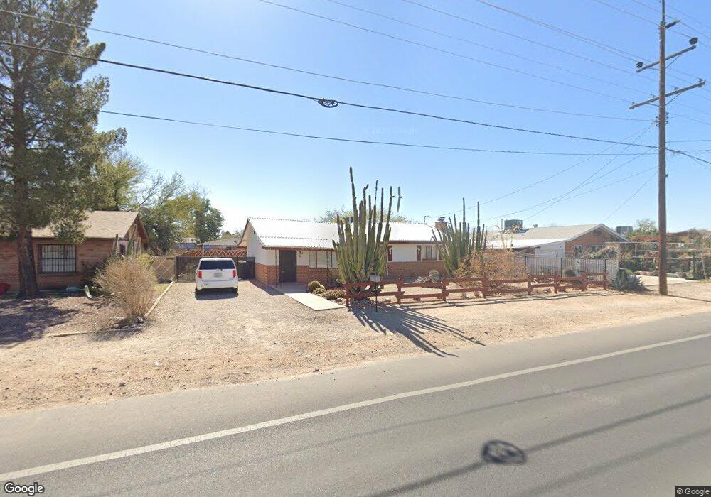 936 E Roger Rd, Tucson, AZ 85719 - photo 1