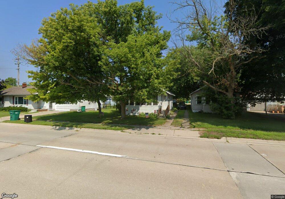 2611 Oak St, Port Huron, MI 48060 - photo 1